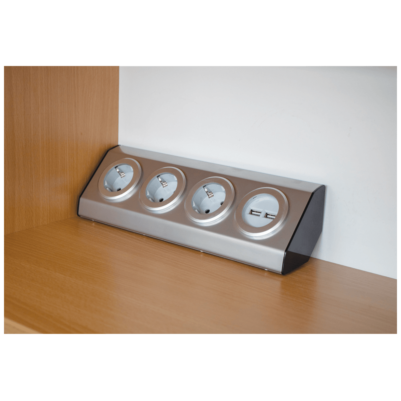 home Strujni razdjelnik sa 3 utičnice + USB, INOX - KNV 03/USB-2