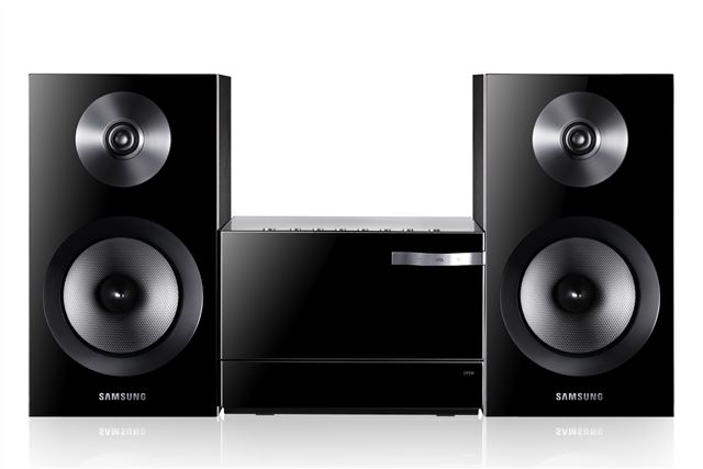 Soundbar SAMSUNG linija micro MM-E330D/EN (2.0Ch, 70W, DVD, FM radio, USB x1)-0