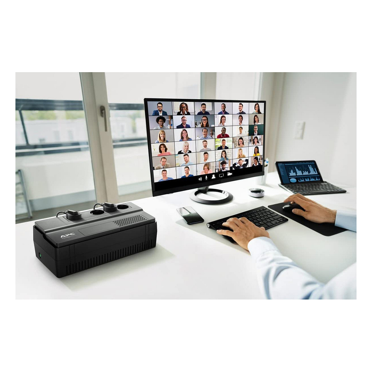 UPS APC BV500I-GR (izlazna snaga 300W, tehnologija Line Interactive, izlazni napon 230V)-4