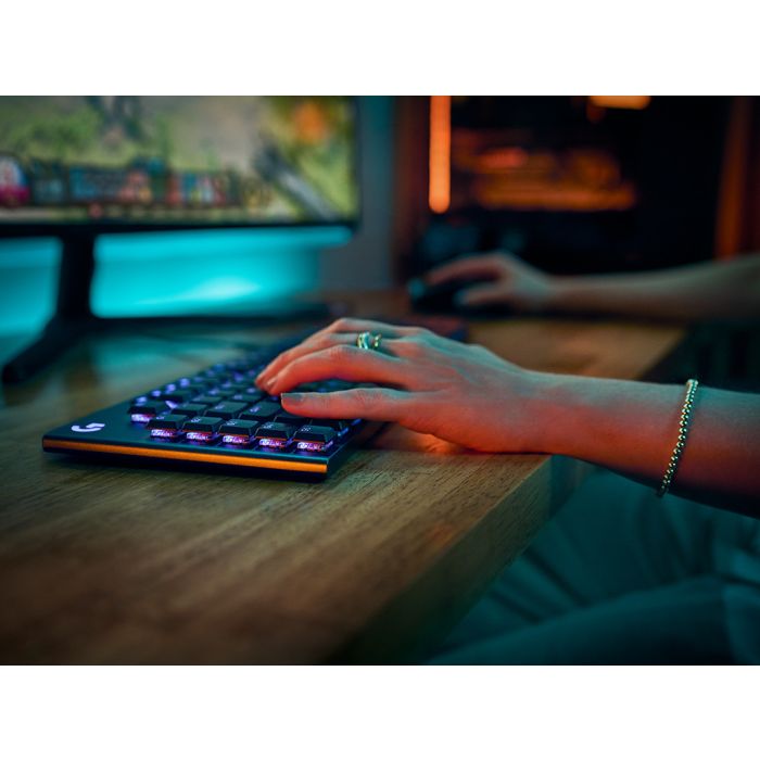 Gaming tipkovnica LOGITECH G915 X (USB, US layout, LIGHTSYNC RGB, nisko profilni mehanički prekidači) – internacionalna non HR tipkovnica-6