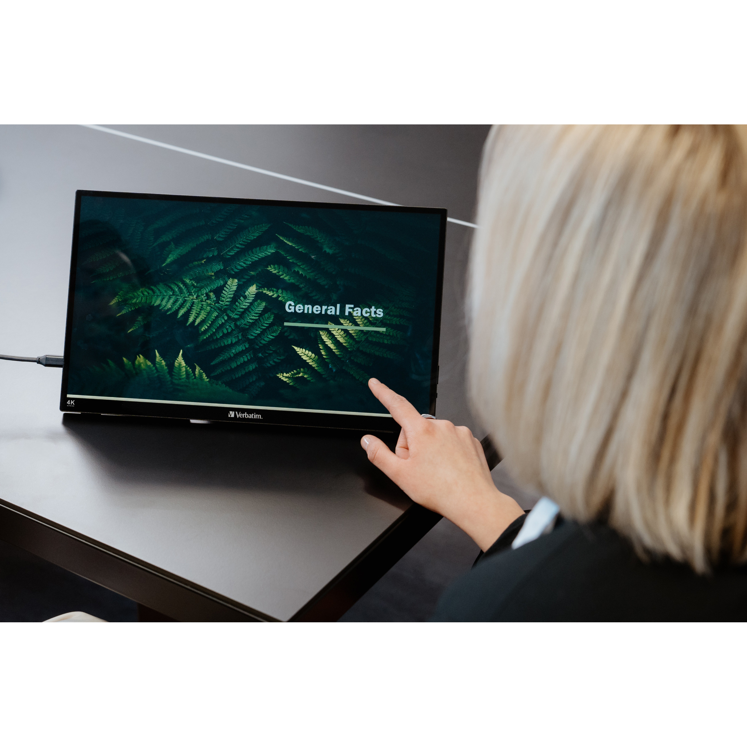Monitor VERBATIM PMT-15 4K Portable Touchscreen 15.6" 4K Ultra HD Metal Housing-2