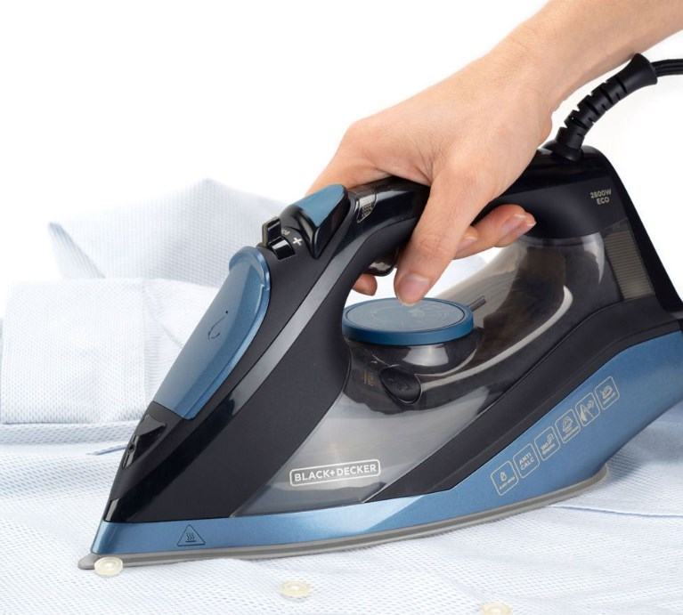 Glačalo na paru BLACK&DECKER BXIR2801E (2800 W, izlaz pare 180 g/min, kontinuirani učinak pare 45 g/min, ergonomski dizajn, automatski protiv kamenca)-2