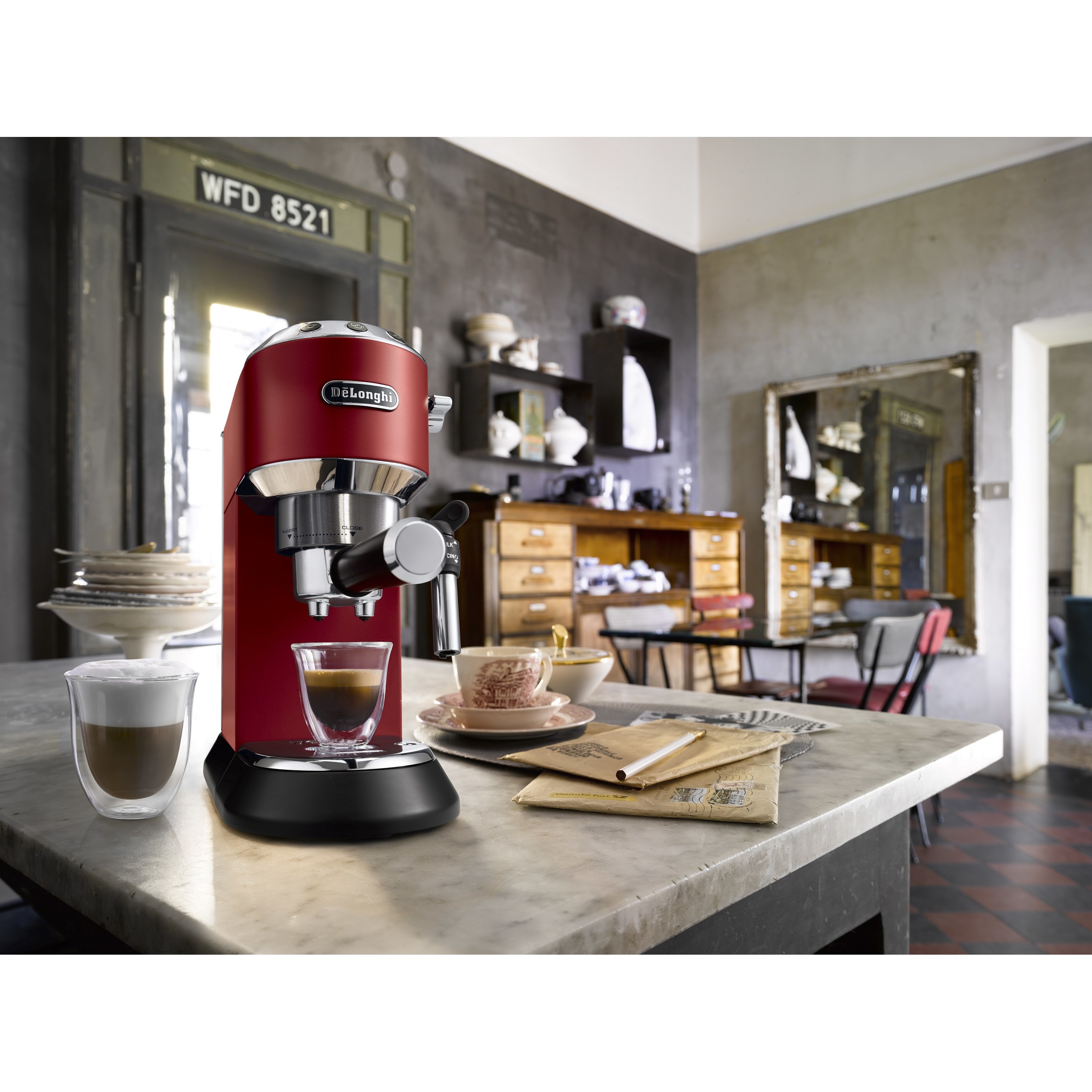 Aparat za kavu De’Longhi Dedica Style EC 685.R (1,1 l, 15 bar, crveni)-5