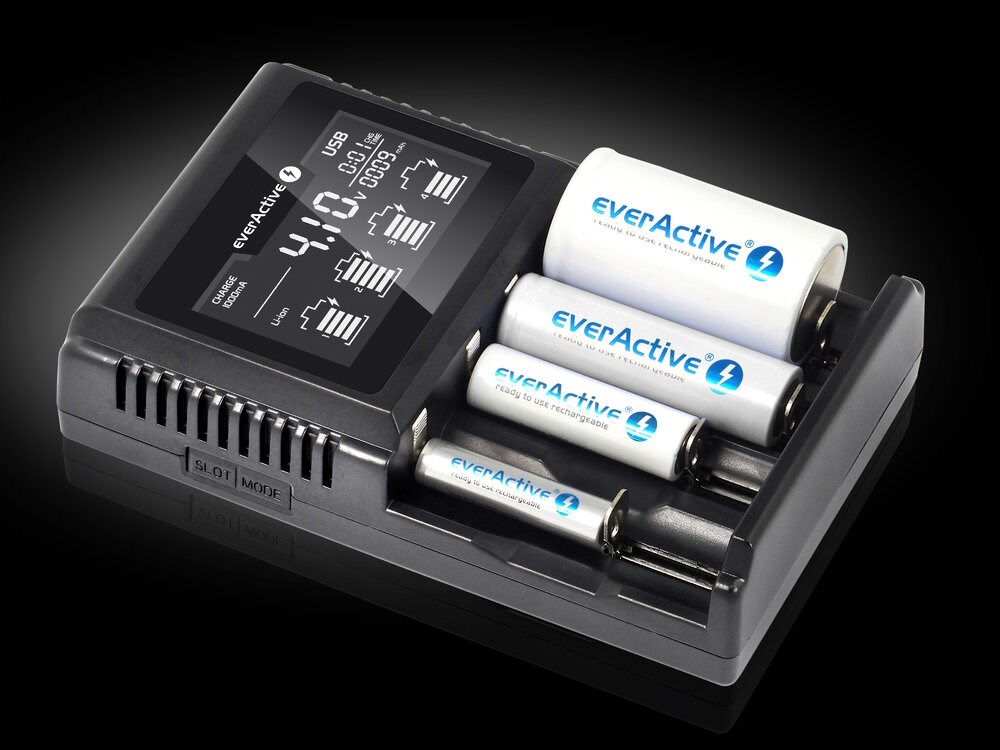 Punjač everActive UC-4000-8