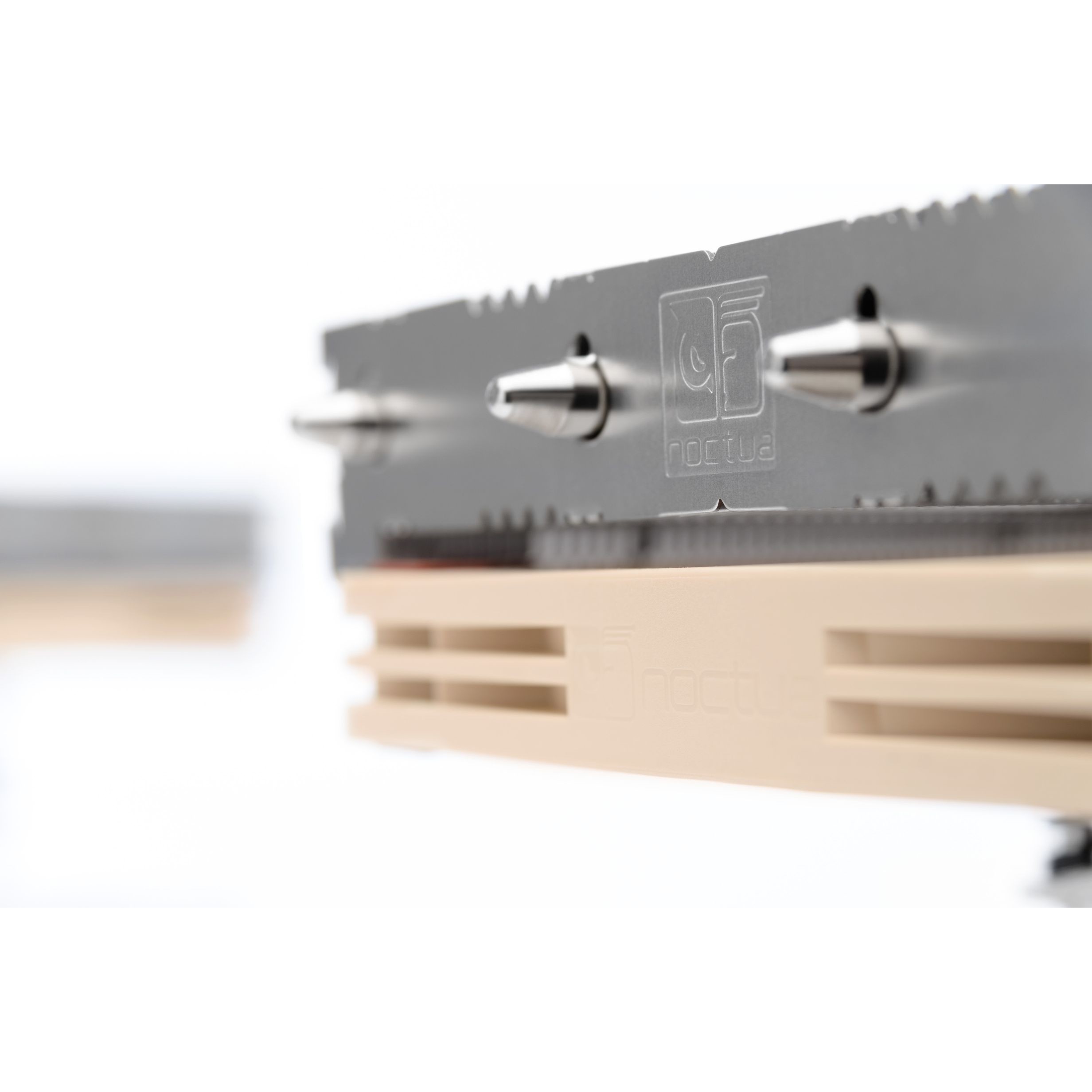 Hlađenje za procesor Noctua NH-L12S (12 cm, bež-nikl)-4