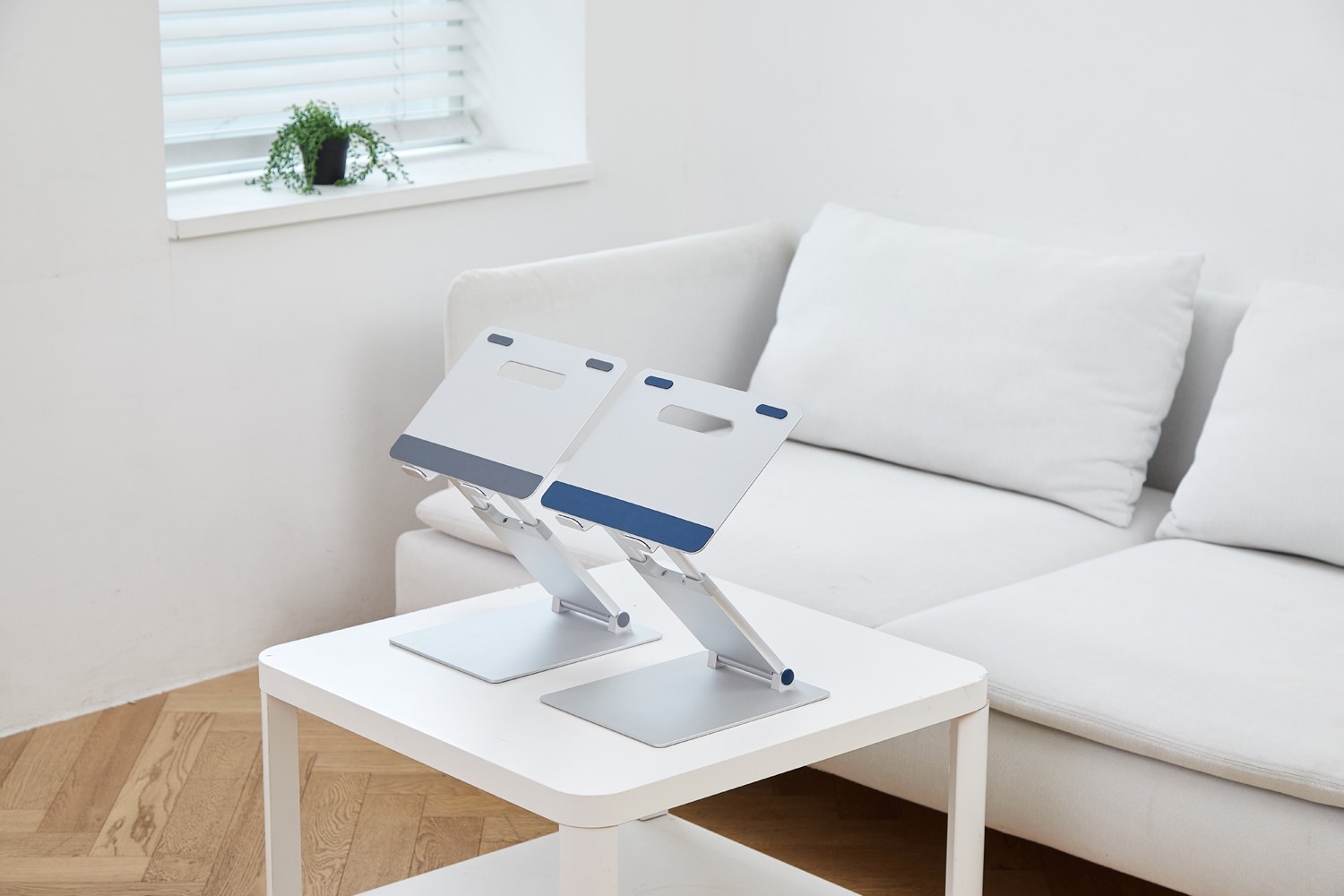 Stalak za laptop POUT Eyes3 Lift (podesivi) srebrni-24