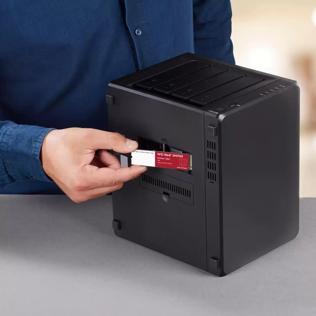 Tvrdi disk interni SSD WESTERN DIGITAL SN700 M.2 2 TB, PCI Express 3.0 NVMe-12