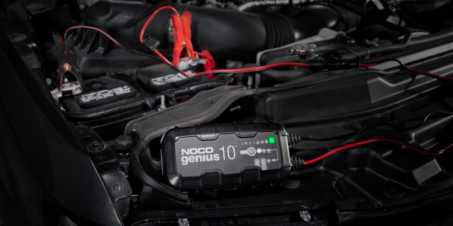 Punjač baterija NOCO Genius10 EU (10 A, za 6V/12V baterije, s održavanjem i desulfizacijom)-1