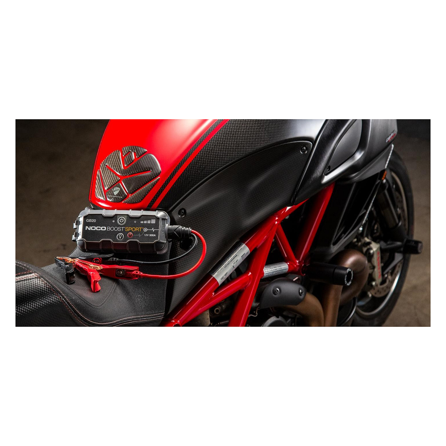 Prijenosni starter NOCO Boost Sport GB20 (500A, 12V, do 4.0L benzin, USB 2.1A, LED 100lm)-8