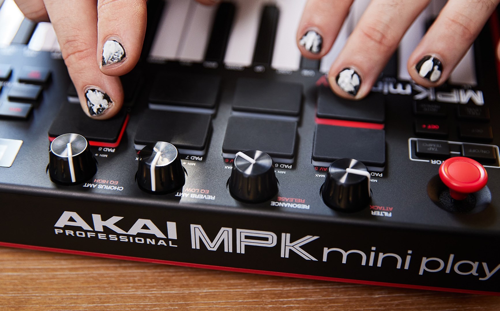 Kontroler Tipkovnica AKAI MPK Mini Play MK3 (USB, MIDI, Pad, Crna, Crvena)-9