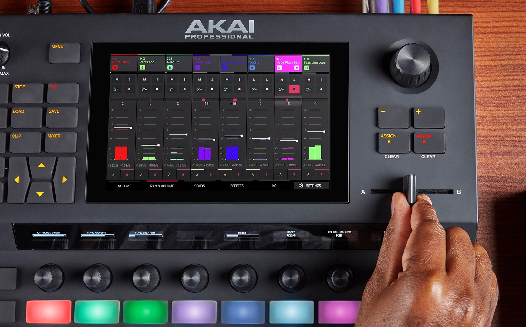 Samostalna stanica za produkciju glazbe AKAI FORCE (sampler, MIDI USB crni)-9