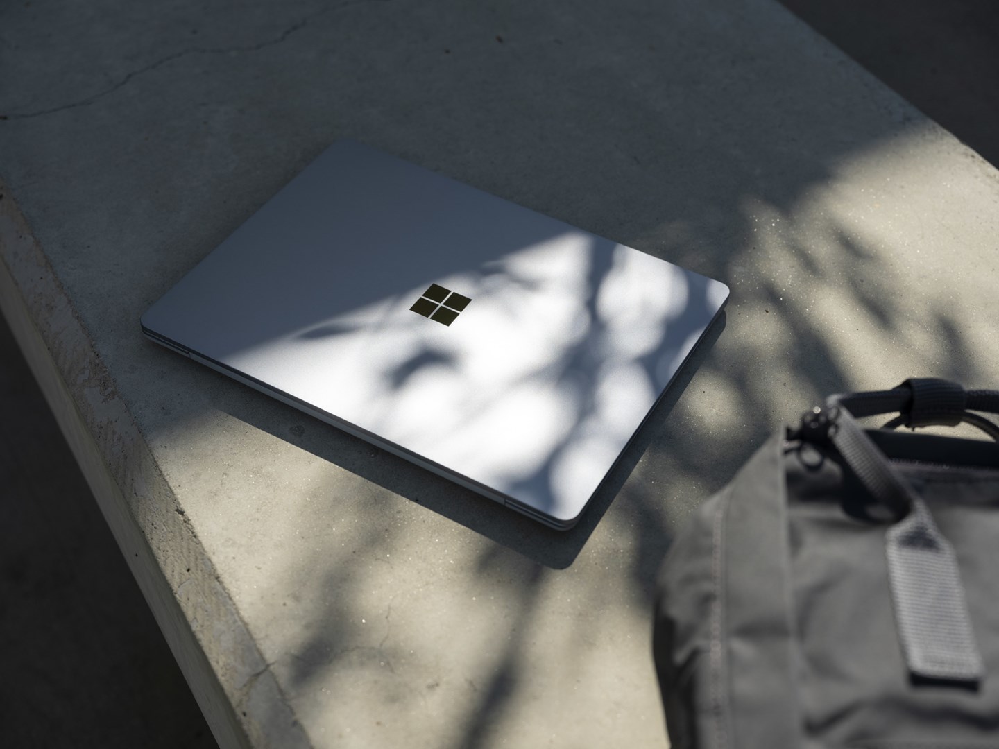 Laptop MICROSOFT Surface Go Intel® Core™ i5 i5-1035G1 31.6 cm (12.4") Touchscreen 8 GB LPDDR4x-SDRAM 256 GB SSD Wi-Fi 6 (802.11ax) Windows 10 Pro Platinum – internacionalna non HR tipkovnica-13