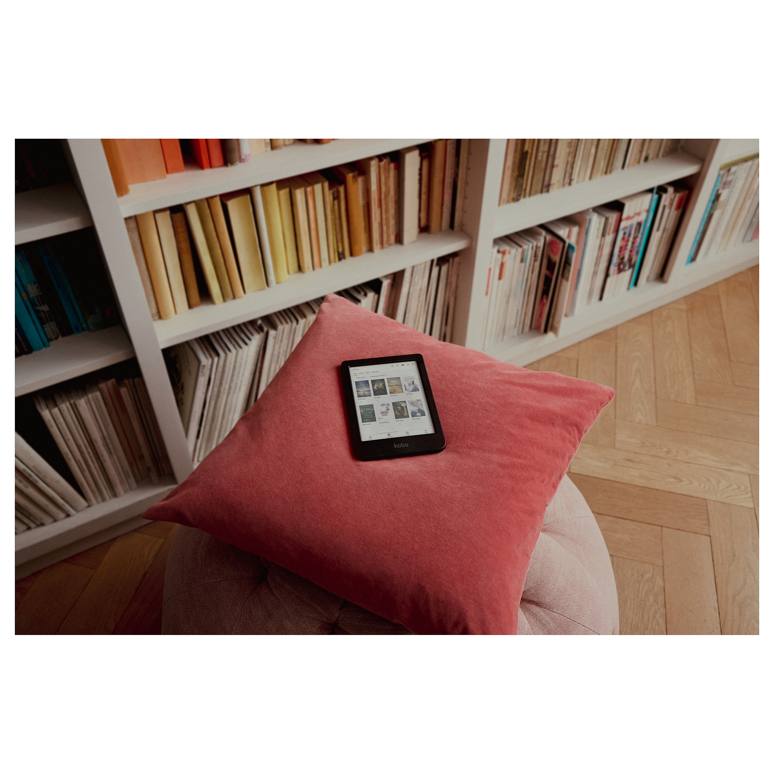 E-book čitač KOBO Rakuten Clara Colour (6" Touch, E Ink Kaleido, 16GB, WiFi, crni)-4