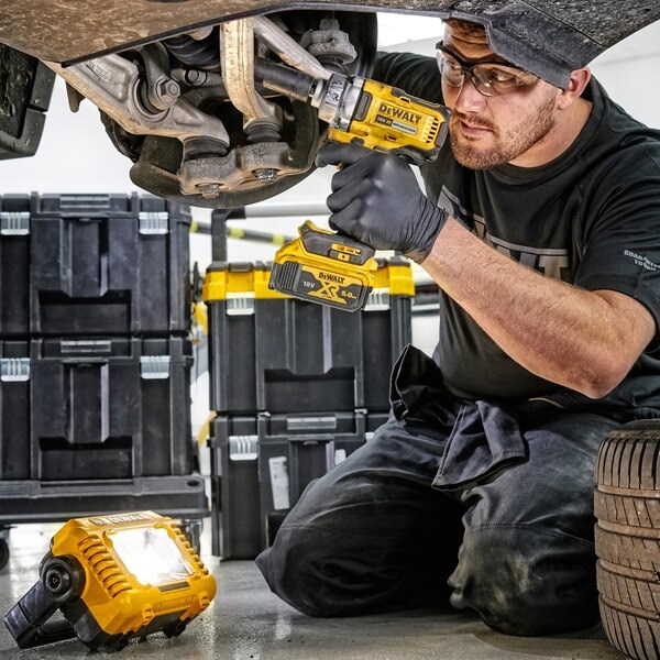 Radioničko svjetlo DEWALT DCL077-XJ crna, žuta-3