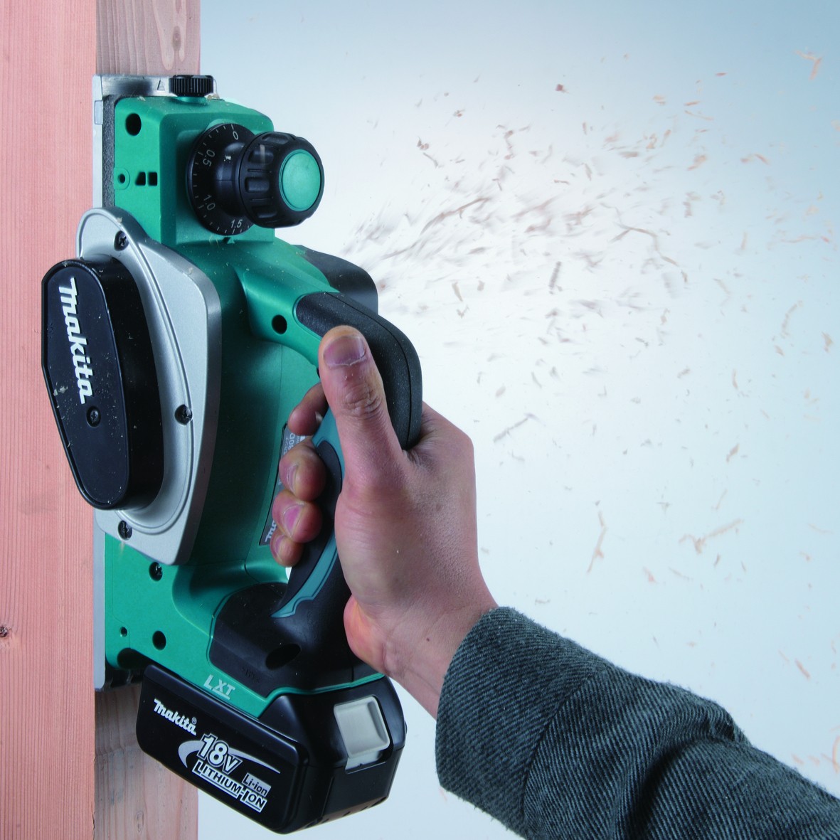 Blanja MAKITA DKP180Z (14000 RPM, 18 V, širina planiranja 8.2 cm, težina 3.4 kg, boja plava)-1