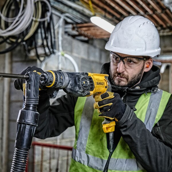 DeWALT D25134K-QS rotary hammer 800 W Keyless-1