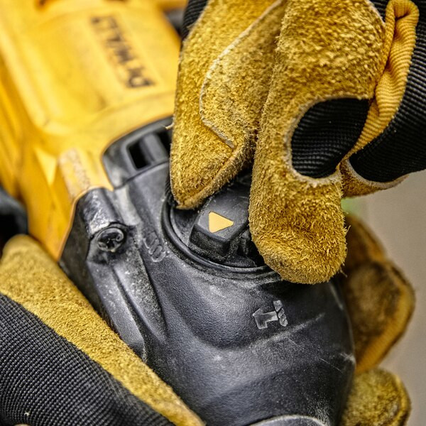 DeWALT D25134K-QS rotary hammer 800 W Keyless-4