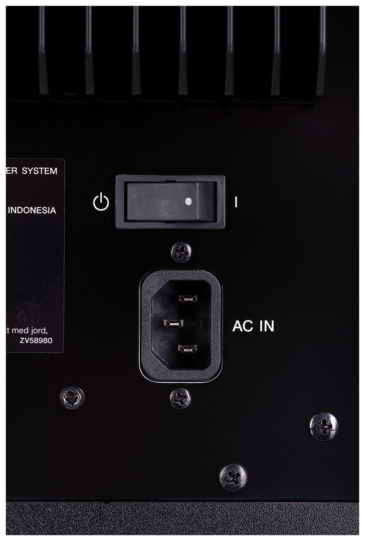 Subwoofer YAMAHA HS8S crna boja 150 W-5