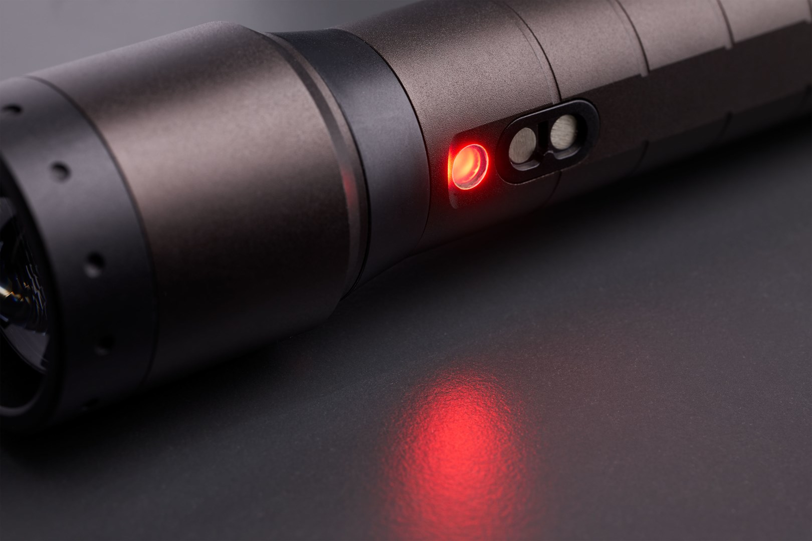 Ručna svjetiljka LEDLENSER P7R Signature (LED) crna-3