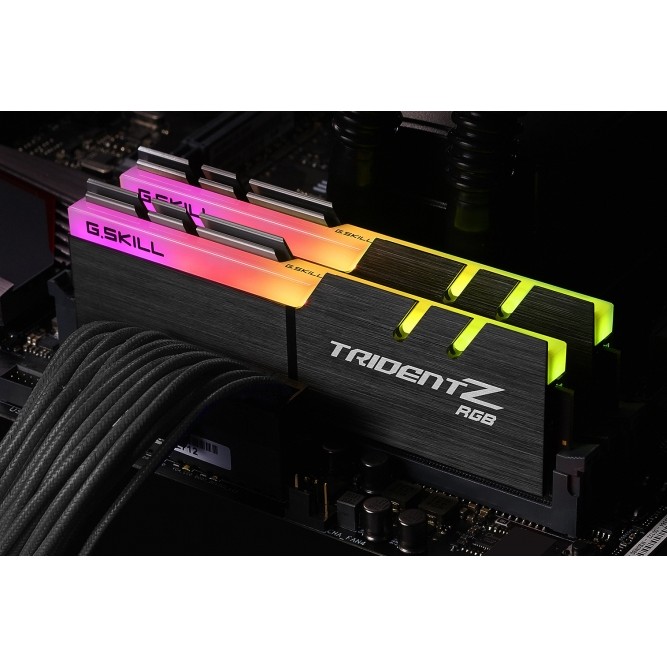 Memorijski modul G.SKILL Trident Z RGB (za AMD) F4-3200C16D-32GTZRX (32 GB, DDR4, 3200 MHz)-3