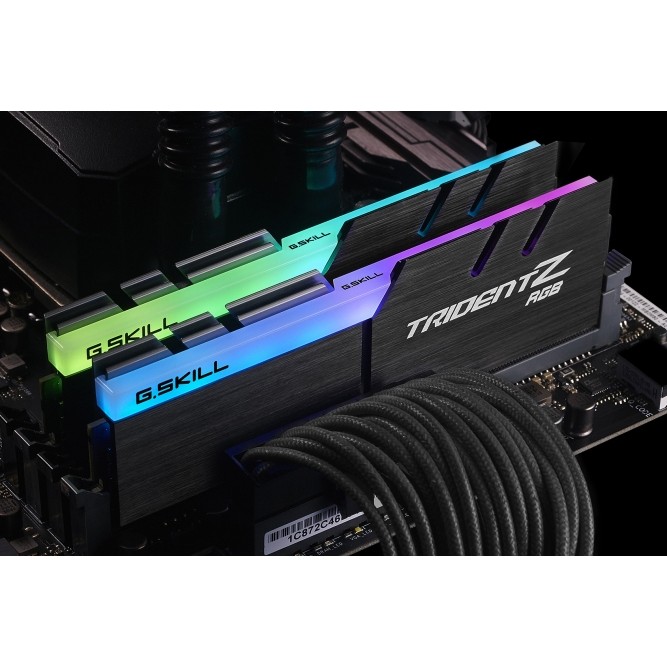 Memorijski modul G.SKILL Trident Z RGB (za AMD) F4-3600C18D-16GTZRX (16 GB, 2 x 8 GB, DDR4, 3600 MHz)-2