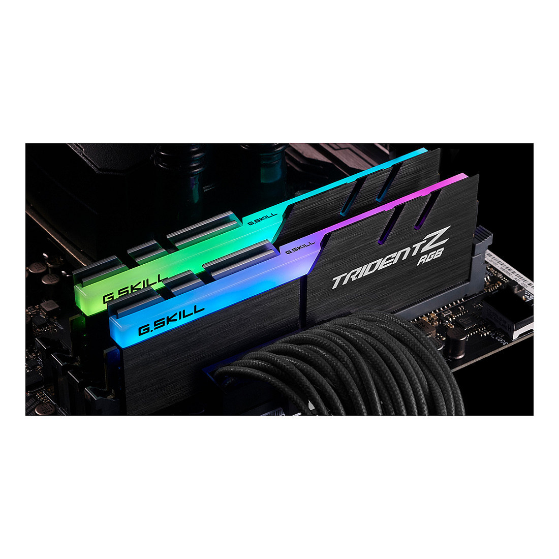 Memorijski modul G.SKILL Trident Z RGB F4-3600C16D-32GTZRC (32 GB, 2 x 16 GB, DDR4, 3600 MHz)-4