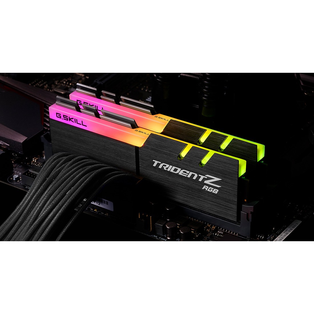 Memorijski modul G.Skill Trident Z RGB F4-3600C18D-32GTZR 32 GB 2 x 16 GB DDR4 3600 MHz-3