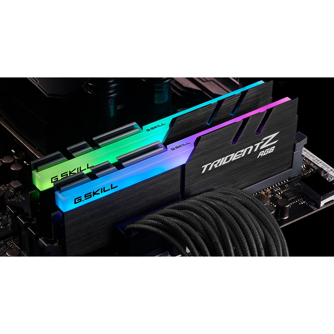 Memorijski modul G.Skill Trident Z RGB F4-3600C18D-32GTZR 32 GB 2 x 16 GB DDR4 3600 MHz-4