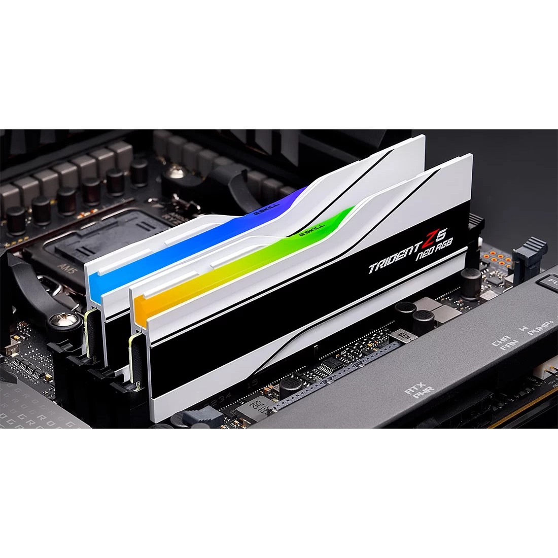 Memorijski modul G.SKILL Trident Z Neo F5-6000J3036G32GX2-TZ5NRW (64 GB, 2 x 32 GB, DDR5, 6000 MHz)-5