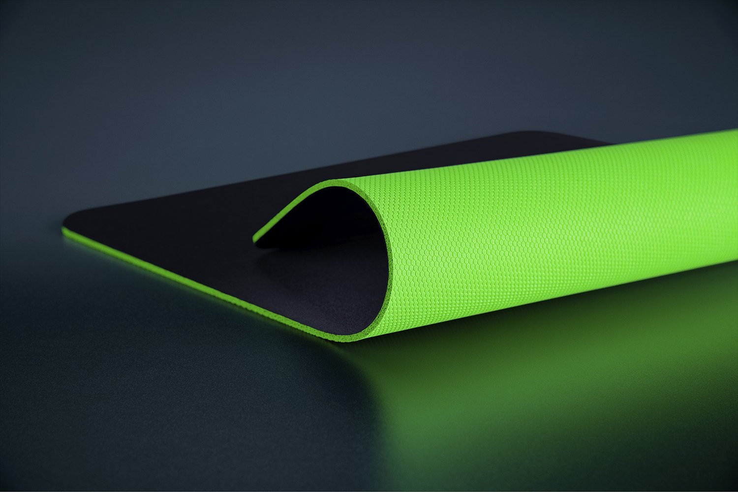 Razer Gigantus V2 - Medium Gaming mouse pad Black, Green-2