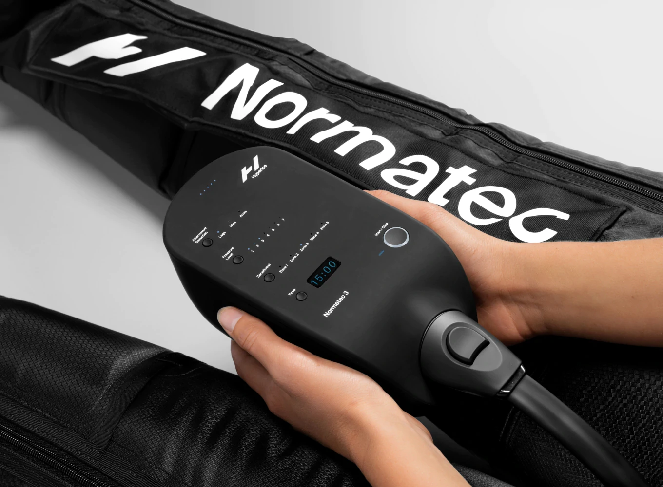 Kompresijski masažer za noge HYPERICE Normatec 3.0 Leg System-2