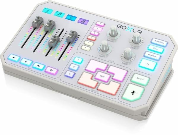 Mikser za streaming TC HELICON GO XLR-WH (bijeli)-3