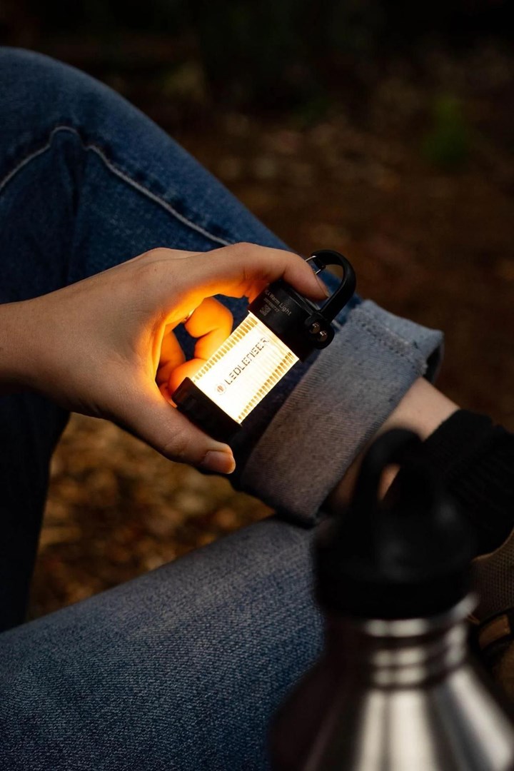 Latarka Ledlenser ML4 camping Warm-2