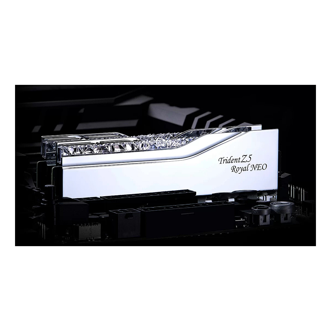 Memorijski modul G.SKILL Trident Z5 Neo F5-6400J3039G16GX2-TR5NS (32 GB, 2 x 16 GB, DDR5, 6400 MHz)-5