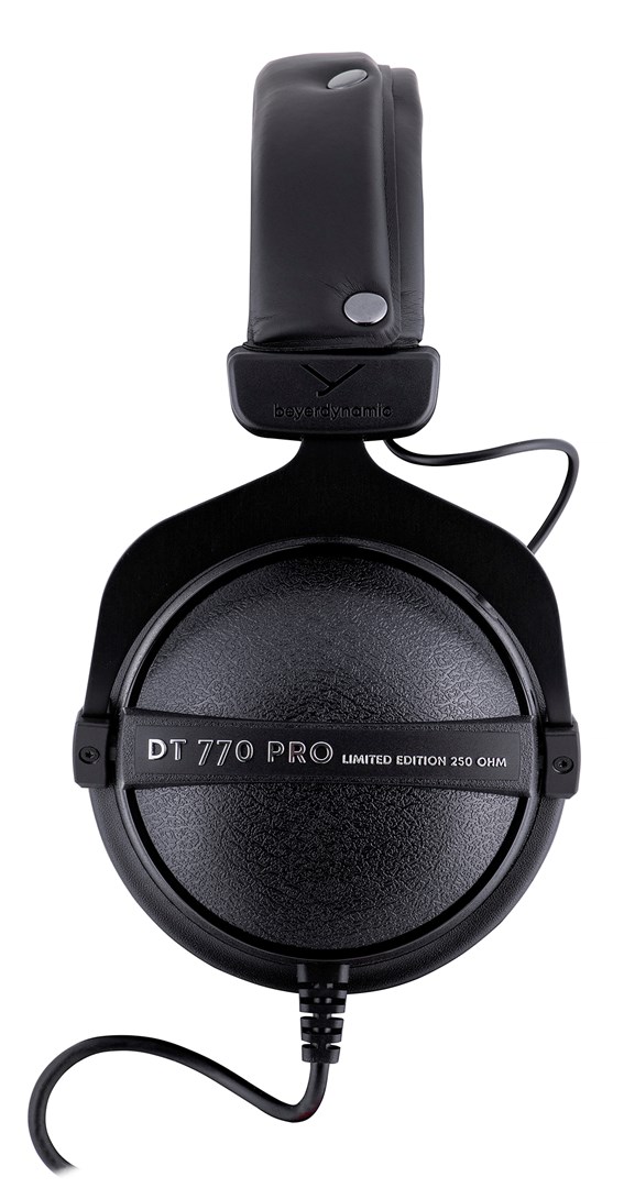 Beyerdynamic DT 770 PRO 250 OHM Black Limited Edition - closed studio headphones-21