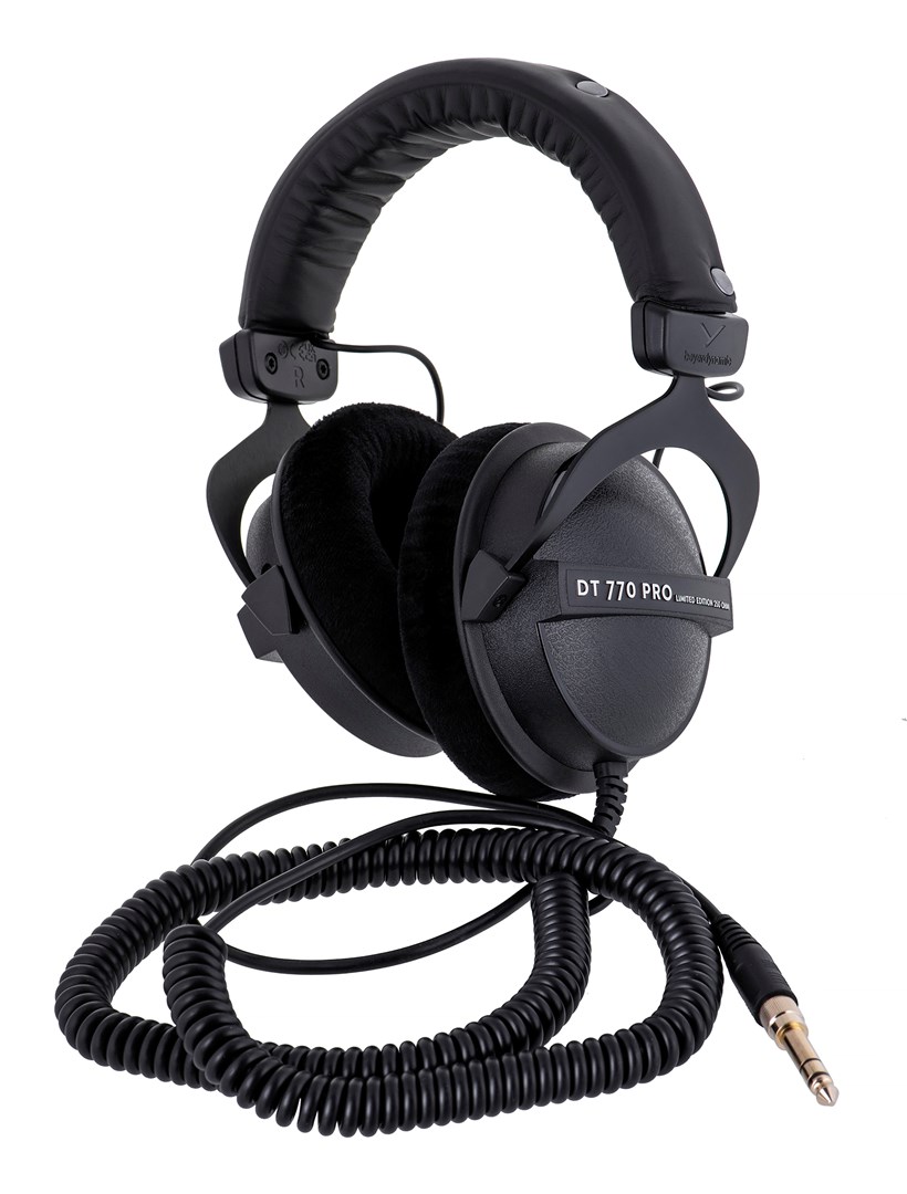 Beyerdynamic DT 770 PRO 250 OHM Black Limited Edition - closed studio headphones-25