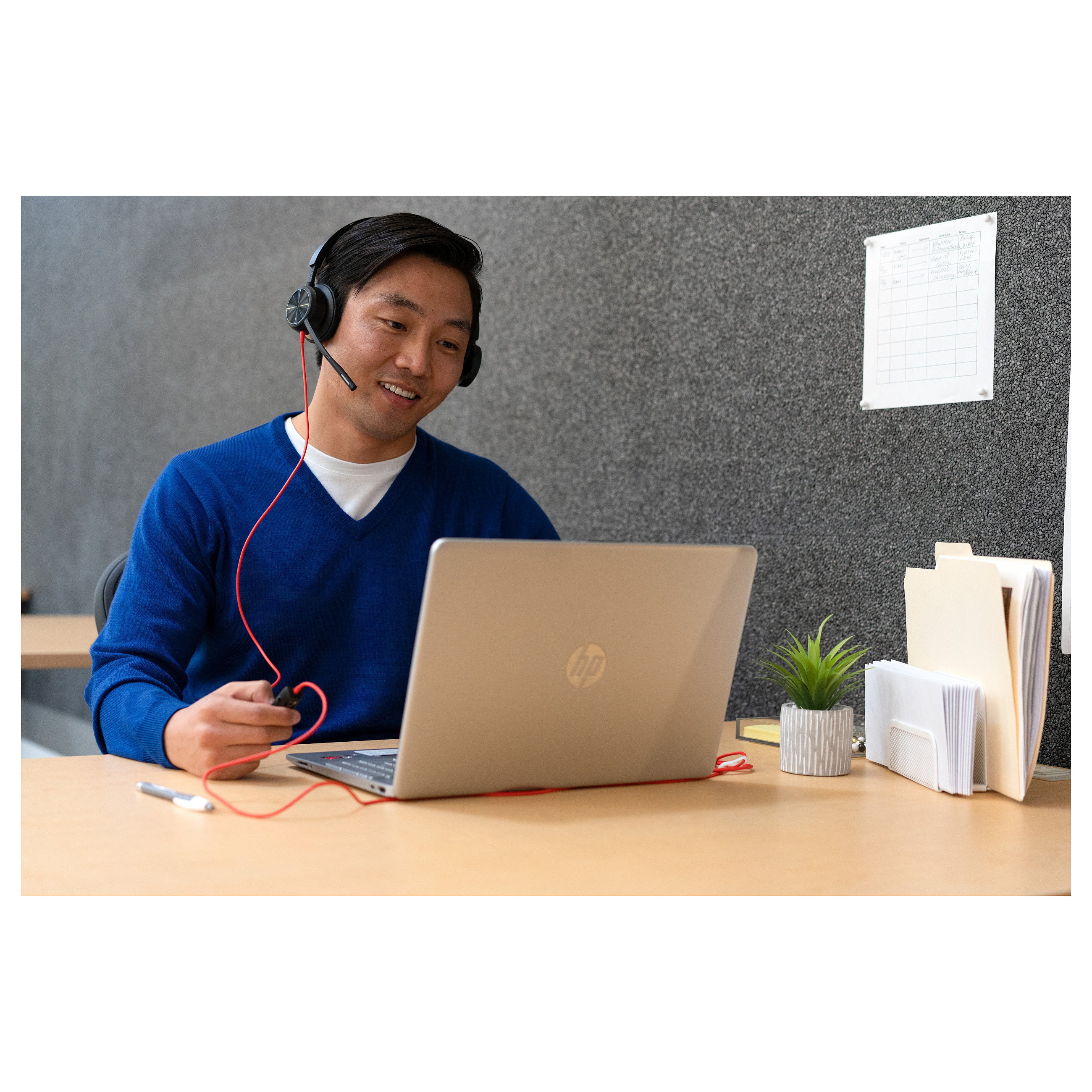 POLY Blackwire 8225 Stereo Microsoft Teams Certified USB-C Headset +USB-C/A Adapter-6