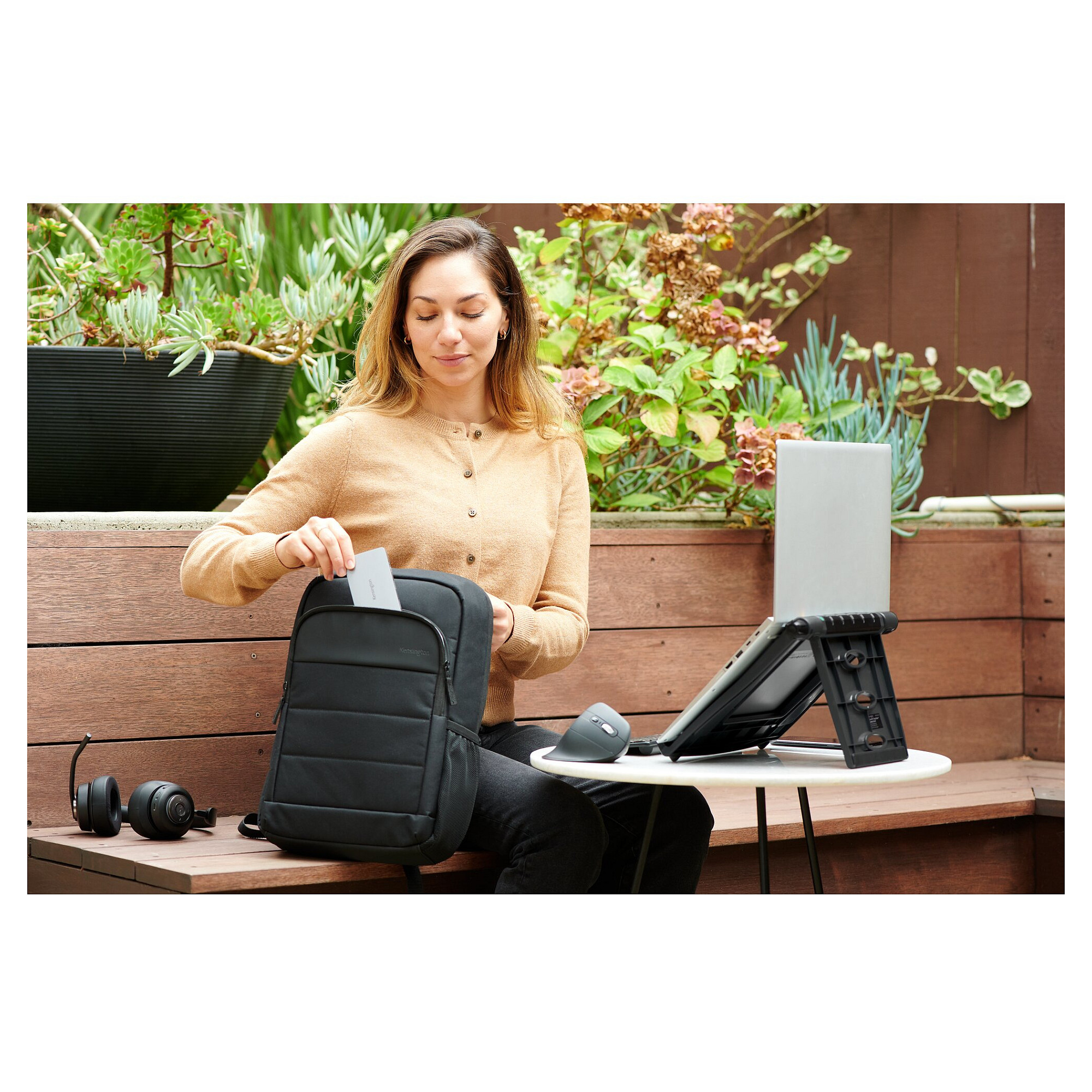 Podloga za hlađenje laptopa KENSINGTON SmartFit Easy Riser crna-6