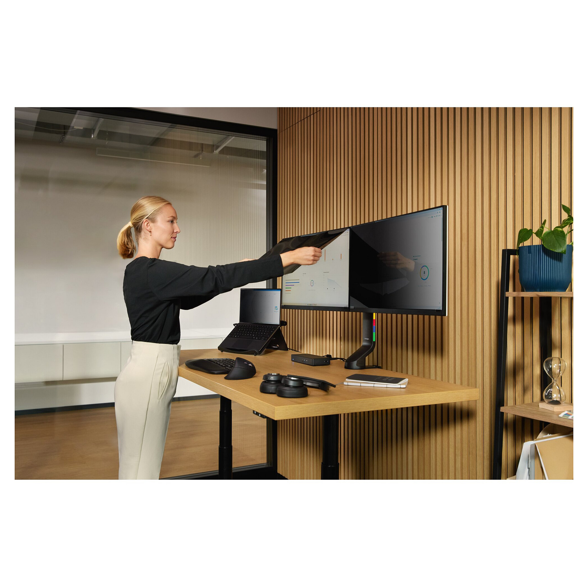 Podloga za hlađenje laptopa KENSINGTON SmartFit Easy Riser crna-19
