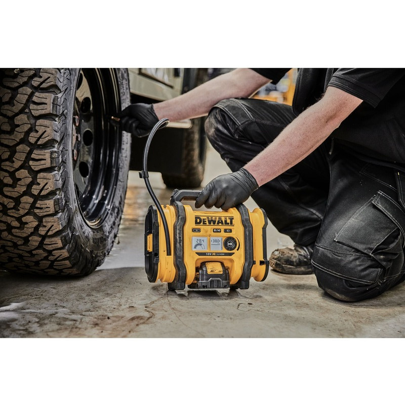 DeWALT DCC018N air compressor-3