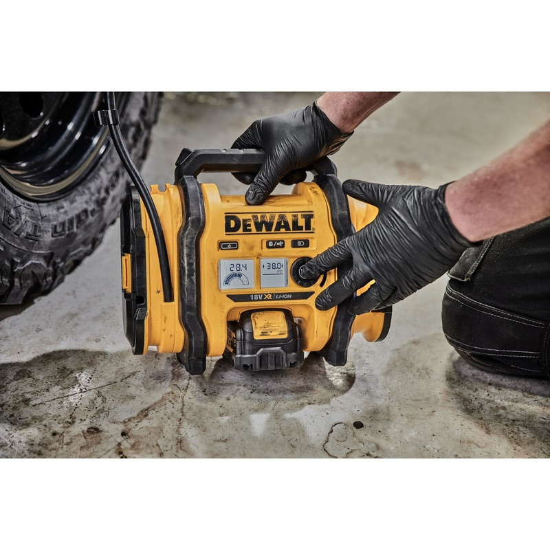 DeWALT DCC018N air compressor-4