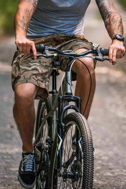 Brdski bicikl HUFFY Extent 26" (18 brzina, Shimano mjenjač, prednja disk kočnica) Srebrni-5