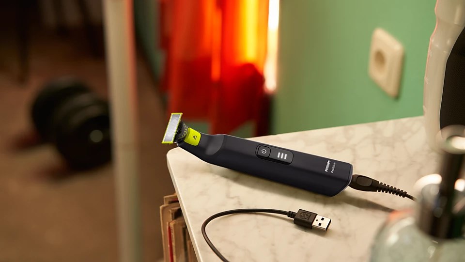 Philips OneBlade Pro 360 QP6542/15 Face and Body-7