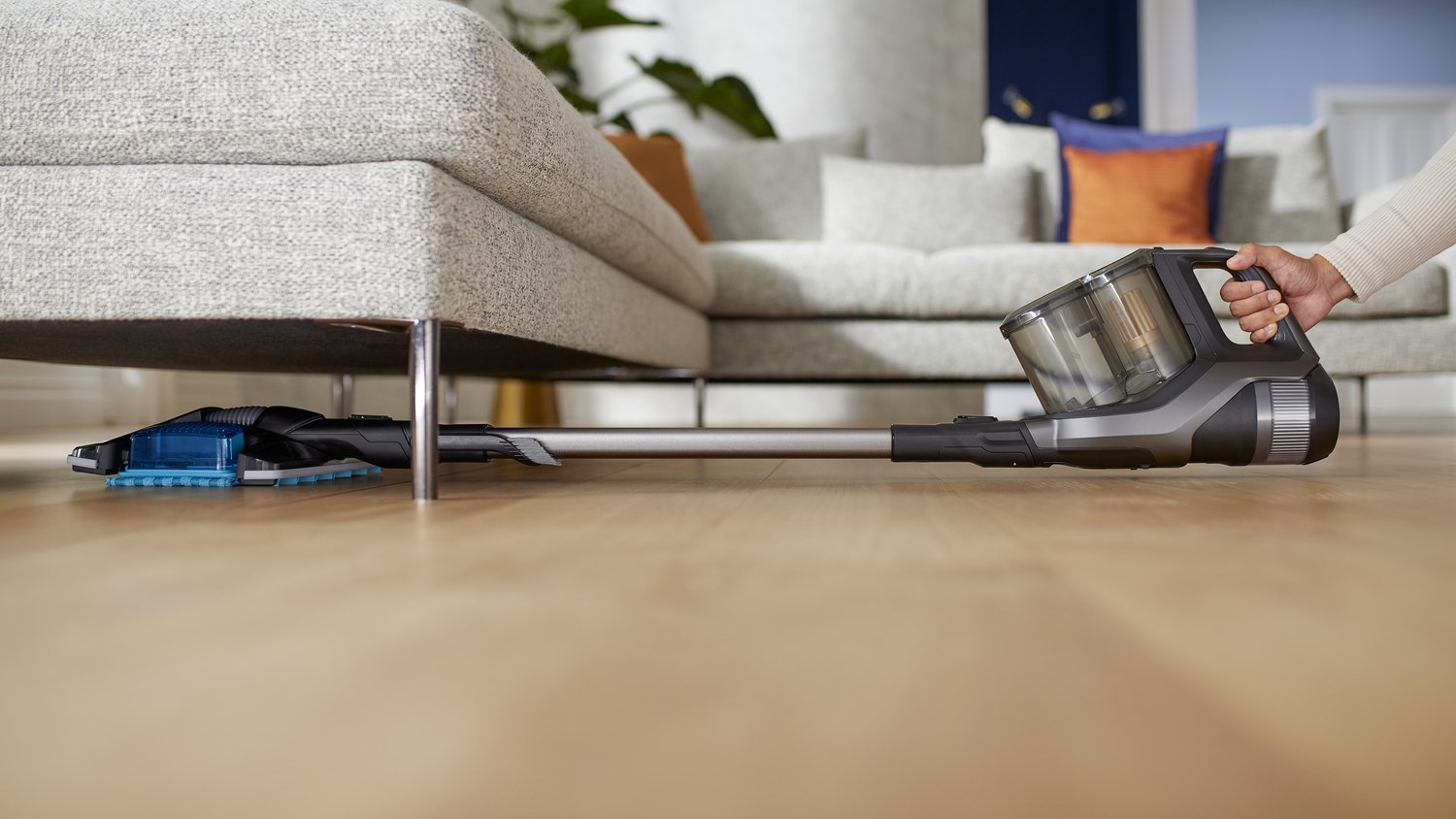 Philips 8000 Series Aqua Plus XC8349/01 Cordless Vacuum-17