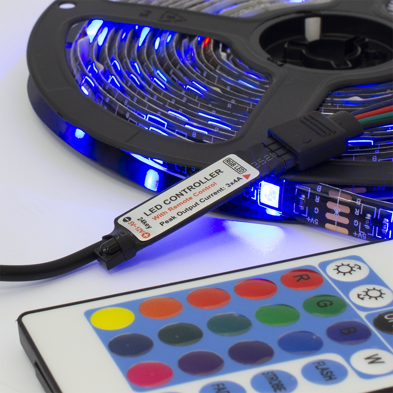 LED traka s daljinskim WHITE SHARK HELIOS-5, 5 m, RGB-4