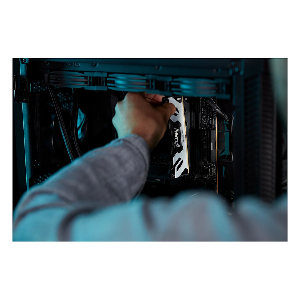 RAM KINGSTON FURY Renegade 16GB 6400MT/s DDR5 CL32 DIMM (kapacitet 16 GB, brzina 6400MHz, CAS Latency CL32, DIMM 288-pin)-16