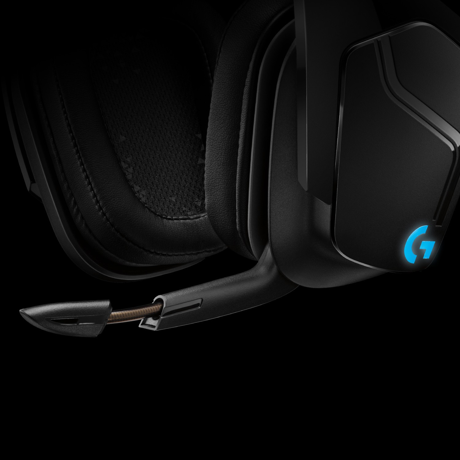 LOGITECH G935 Wireless 7.1 Surround Sound LIGHTSYNC Gaming Headset - 2.4GHZ - EMEA-17
