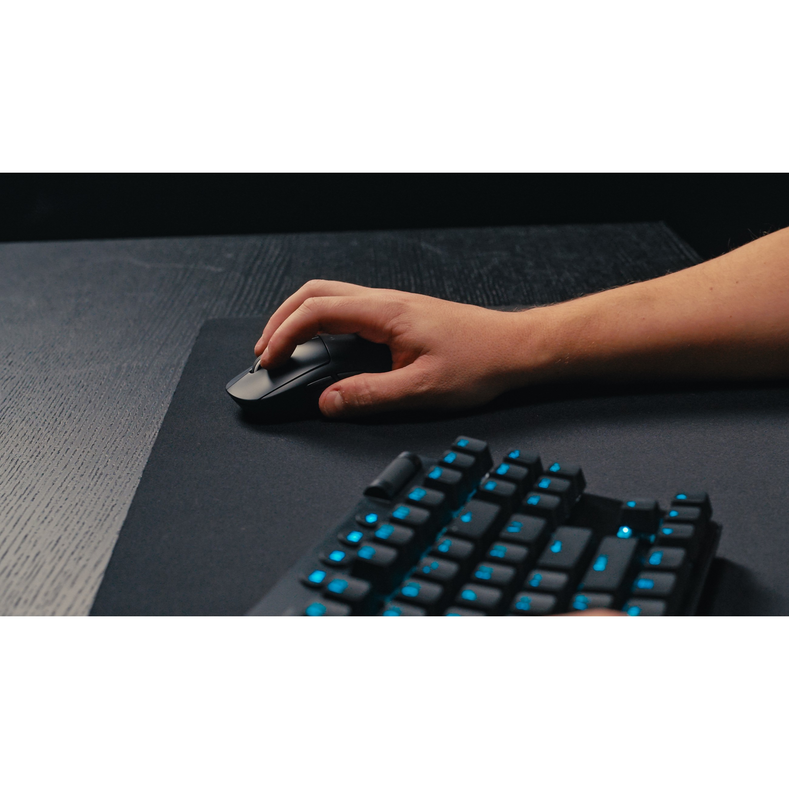 Miš LOGITECH G PRO X SUPERLIGHT 2 LIGHTSPEED magenta boja-4