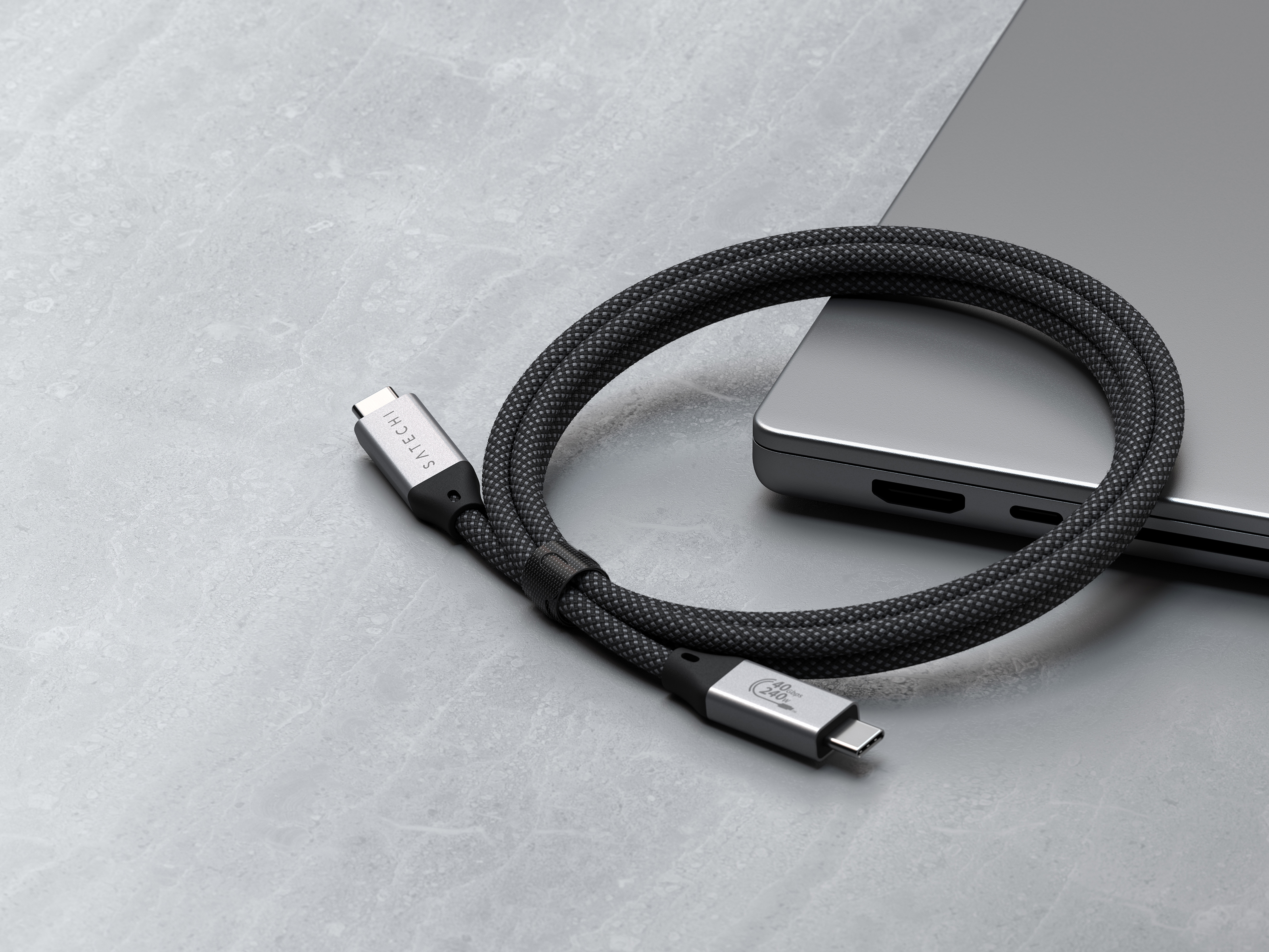 Satechi USB4 Pro Braided Cable 1.2m (PD240W,40Gbps data,8K/60Hz or 4K/120Hz) - crna-5