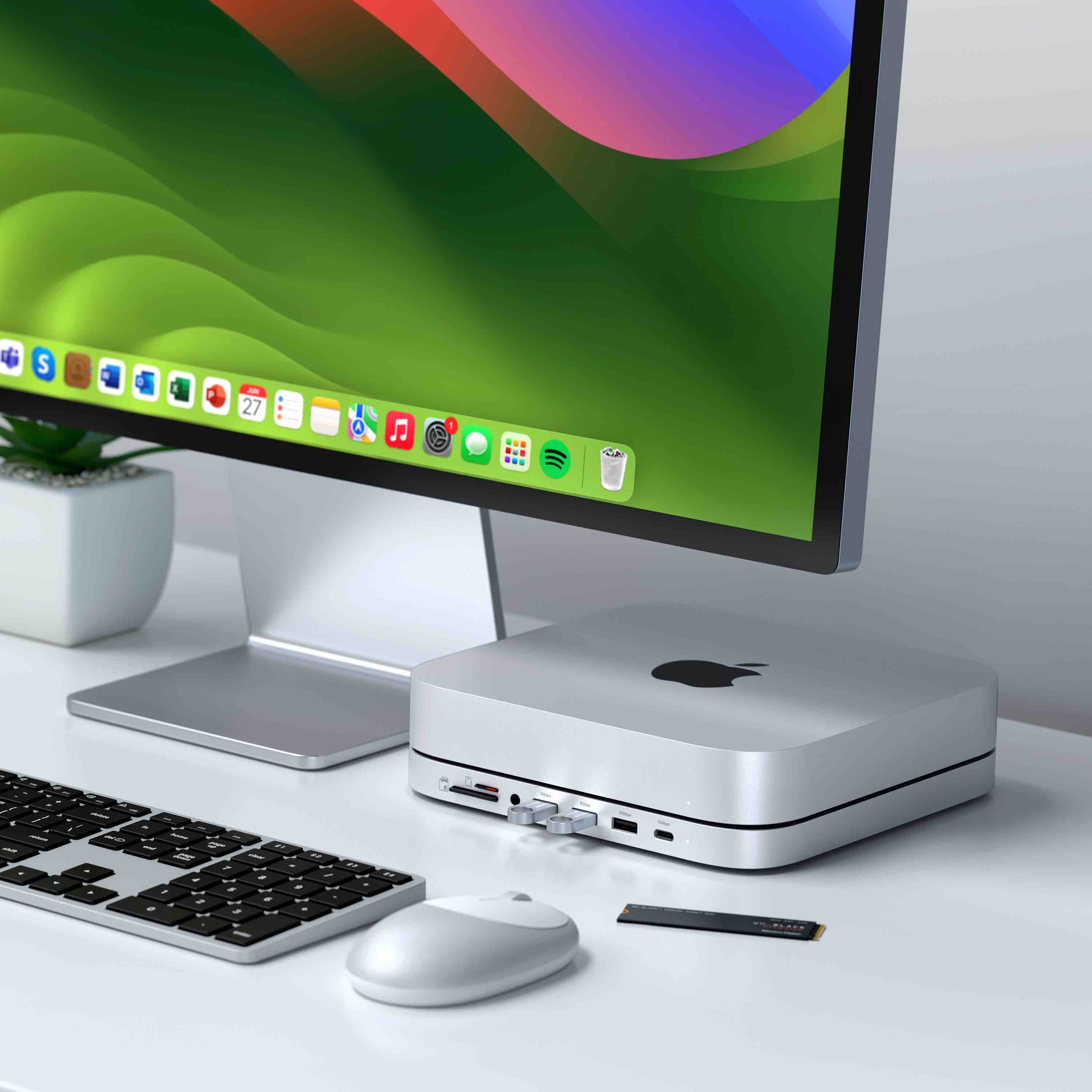 Satechi Stand & Hub For Mac Mini / Studio (1x USB-C 3.2, 1xUSB-A 3.2, 2x USB-A 3.0, 3.5mm Audio,1x Micro/SD, 1x NVMe/M.2 SATA SSD Enclosure Drive not included) - Silver-2